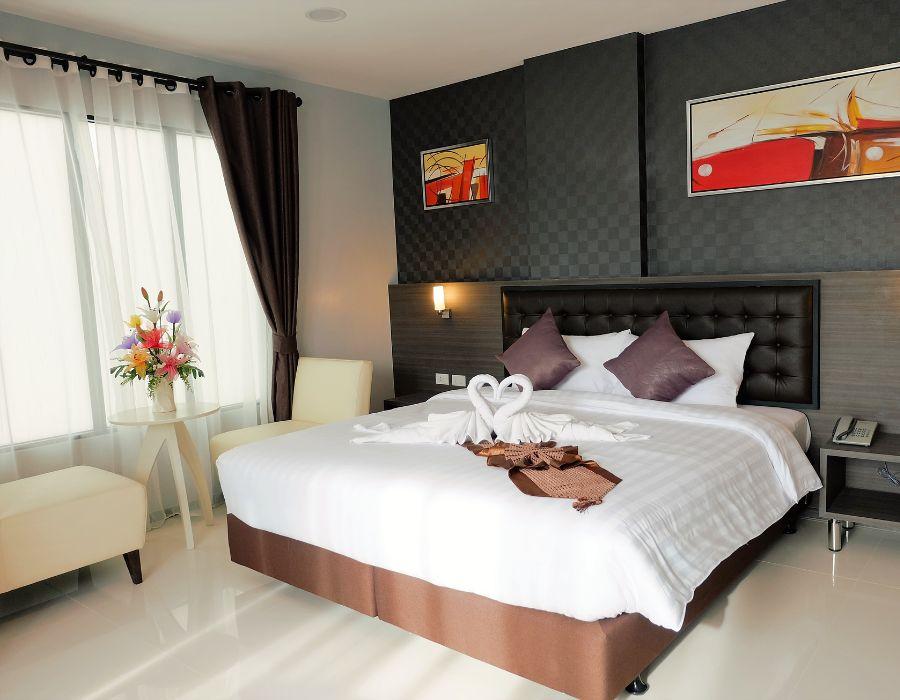 Why Grand Montis Hotel is the Perfect Romantic Getaway in the Hills